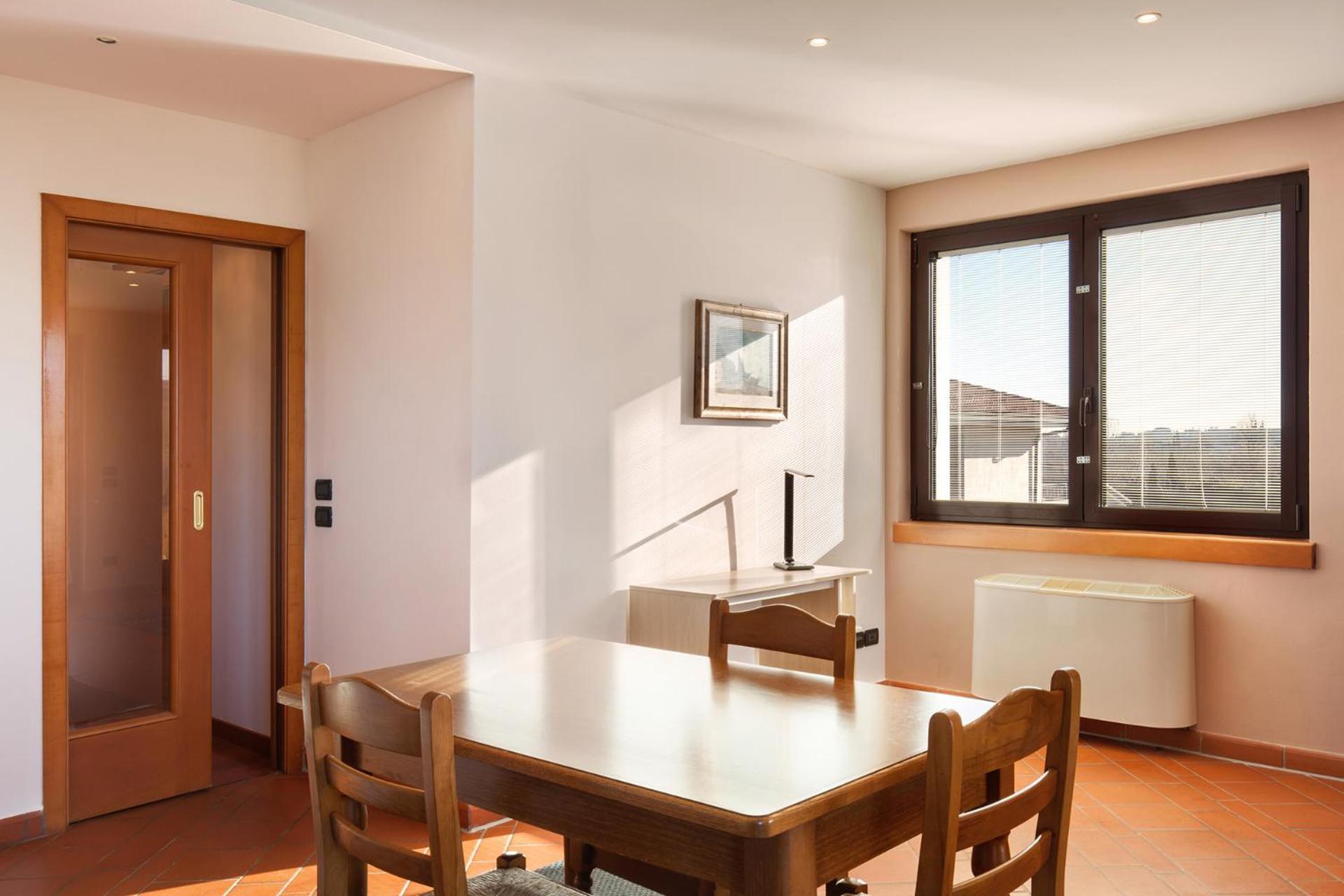 Casa Azzurra-comodo In Appartamento Peschiera del Garda