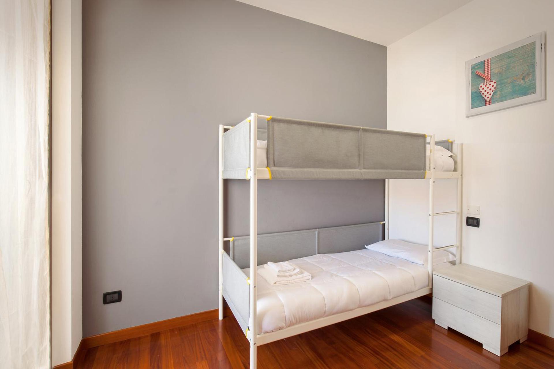 Casa Azzurra-comodo In Apartment Peschiera del Garda
